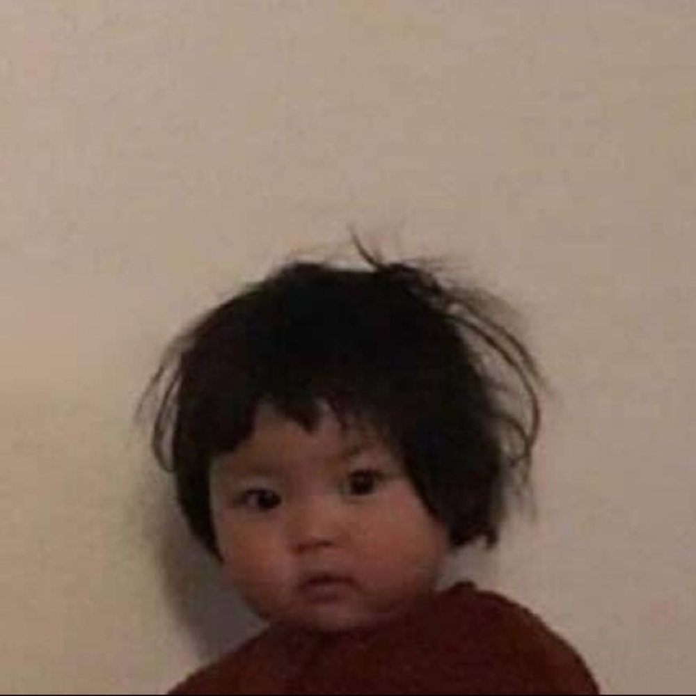 Meet your Posher, Dominique